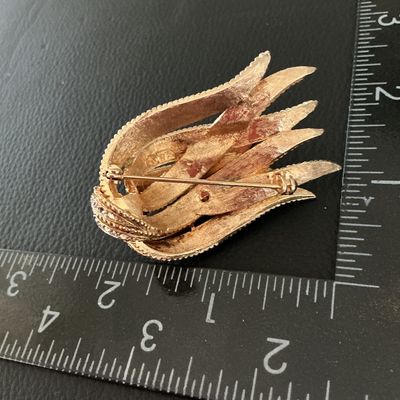 Vintage Sarah Coventry Gold Tone Rhinestone Tulip Brooch