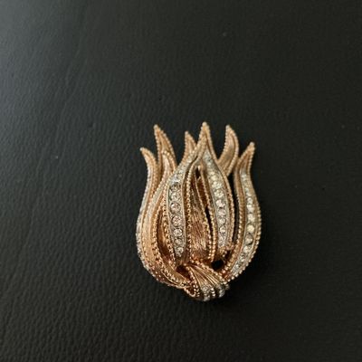 Vintage Sarah Coventry Gold Tone Rhinestone Tulip Brooch