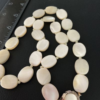 Vintage Mother of Pearl Flat Oval Bead Necklace