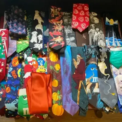 Novelty Men’s Ties, Belts & Accessories