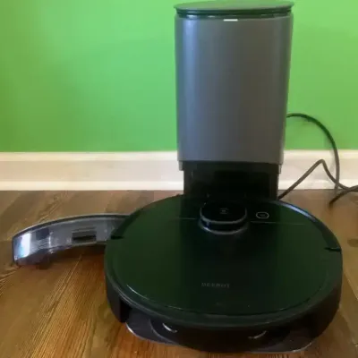 DEEBOT Robot Vacuum & Auto-Empty Station