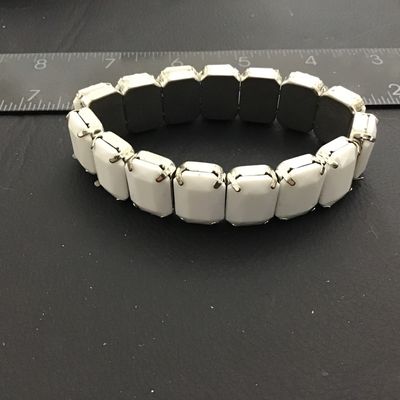 Vintage White Faux Cabachon Bracelet