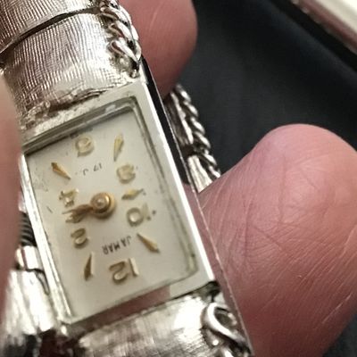 17 Jewel Mechanical Swiss Jamar Vintage Watch Excelent Condition. Working