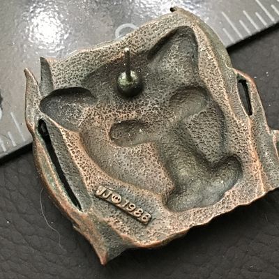 Vintage Jj Brooch