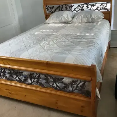 Pine Bedroom Set