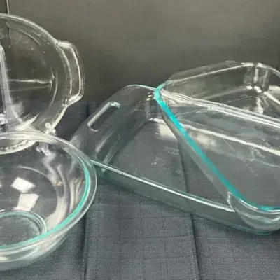 Anchor Hocking and Pyrex Bakeware Set