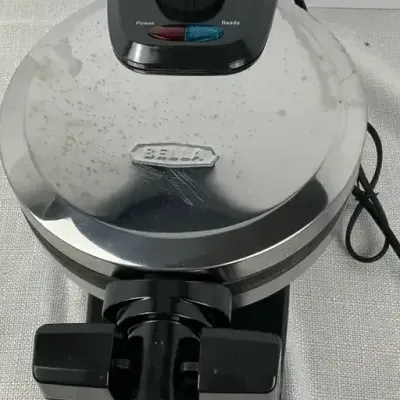 Bella Rotating Waffle Maker