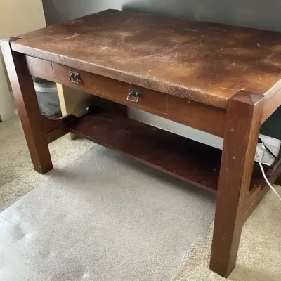 Traditional Solid Wood Desk