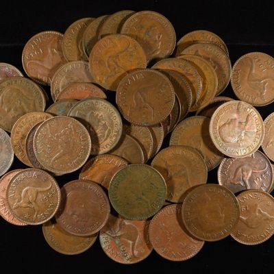 Sale Photo Thumbnail #134: (50) AUSTRALIA LARGE PENNY