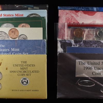 Sale Photo Thumbnail #237: 1990-1999 MINT SETS