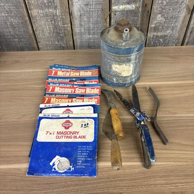 A Group of Vintage Belknap Blue Grass and John Primble Hardware and Garden Tools
