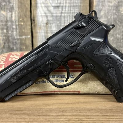 Beretta 90two Umarex CO2 Powered 4.5mm BB Air Pistol