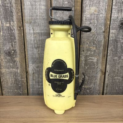 Vintage Blue Grass 3 Gallon Plastic Lawn and Garden Sprayer Model BG307
