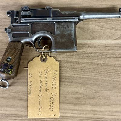 Mauser C96 Semi-Automatic Broomhandle Pistol with Reference Booklet