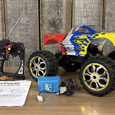 Extreme RC by RSI 4x4 Remote Controlled Monster Truck with RadioShack Charger and Manual