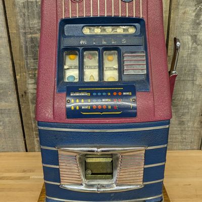 Mills 10-Cent Jewel Bell Slot Machine