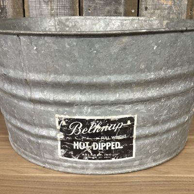 Belknap Inc. Hot Dipped Galvanized Steel Wash Tub