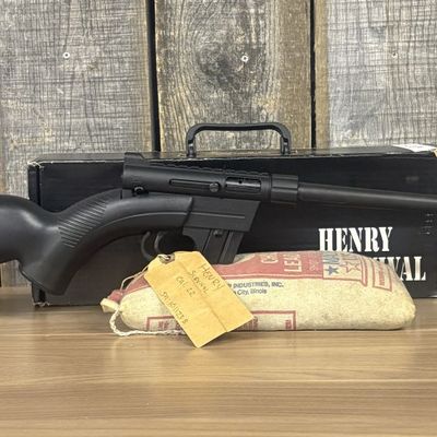 Henry Repeating Arms U.S. Survival AR-7 Semiautomatic Takedown Rifle with Case and Magazines