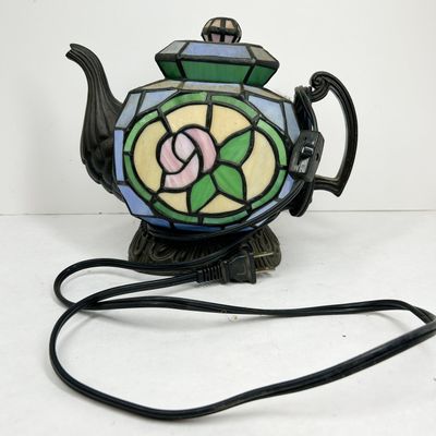 CHEYENNE STAINED GLASS TEAPOT LAMP