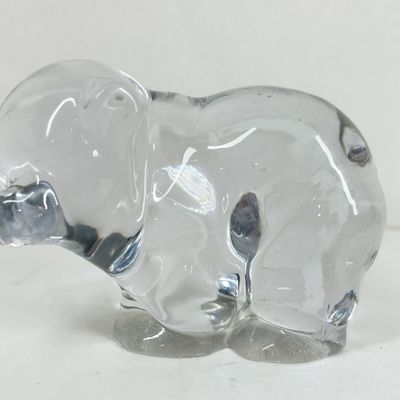 NEW MARTINSVILLE GLASS POLAR BEAR GLOWS