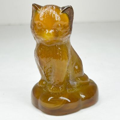 BOYD AMBER SITTING KITTEN ON PILLOW