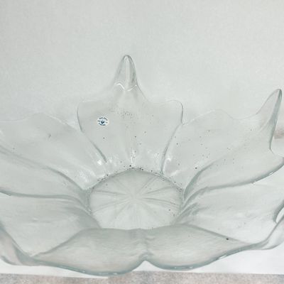 DALZELL-VIKING CLEAR GLASS LOTUS BOWL