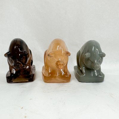 BOYD GLASS SUEE PIG FIGURINES