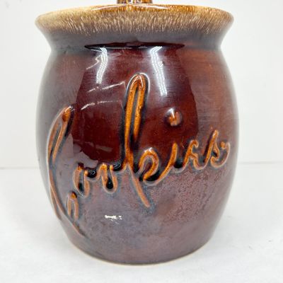 HULL POTTERY CERAMIC COOKIE JAR VINTAGE