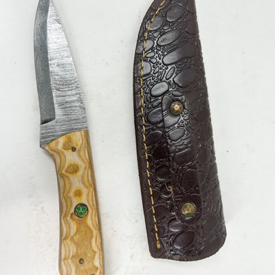 DAMASCUS STEEL DROP POINT HUNTING KNIFE