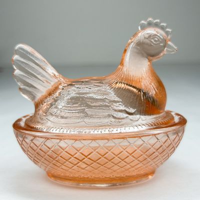 BOYD PINK URANIUM GLASS HEN ON NEST