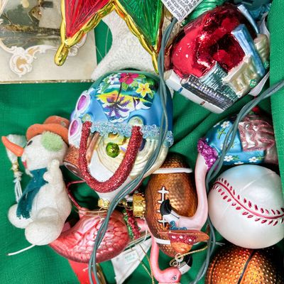 VINTAGE CHRISTMAS ORNAMENTS