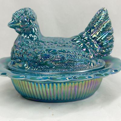 MOSSER CARNIVAL GEORGIA BLUE HEN ON NEST