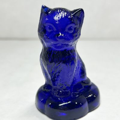 BOYD COBALT BLUE SITTING KITTEN ON PILLOW