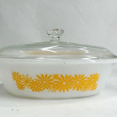 YELLOW DAISY MILK GLASS CASSEROLE