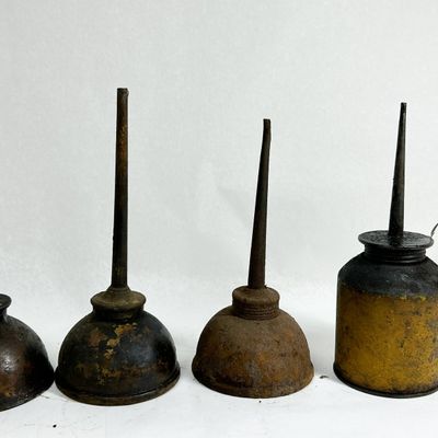 COLLECTION OF INDUSTRIAL THUMB-PUMP OIL CANS