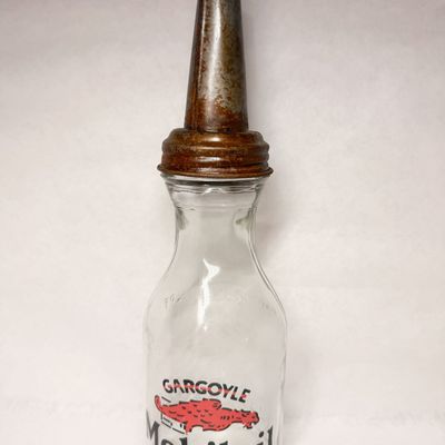 GARGOYLE MOBILOIL GLASS QUART BOTTLE
