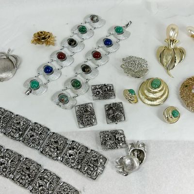 SARAH COVENTRY AND MIXED COSTUME JEWELRY LOT