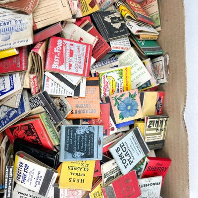 COLLECTION OF VINTAGE ADVERTISING MATCHBOOKS, 1930S-1960S