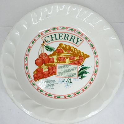 HIMARK CERAMIC CHERRY PIE PLATE