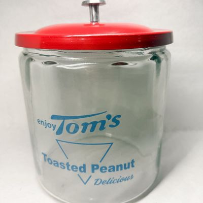 TOM'S TOASTED PEANUTS GLASS JAR