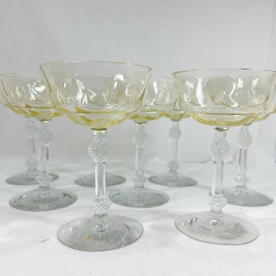 SET OF 8 OPTIC CHAMPAGNE COUPES
