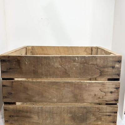 DOUDNA ORCHARDS WOODEN APPLE CRATE