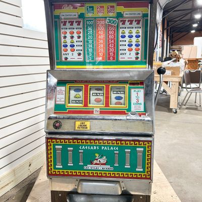 BALLY CAESARS PALACE SLOT MACHINE, 1989