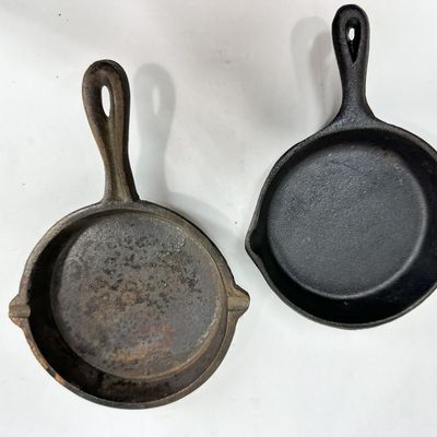 TWO VINTAGE MINIATURE CAST IRON SKILLETS