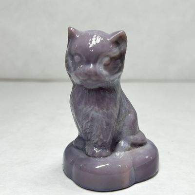 BOYD SLAG GLASS KITTEN ON PILLOW