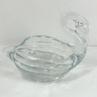 PRESSED GLASS SWAN TRINKET DISH GLOWS