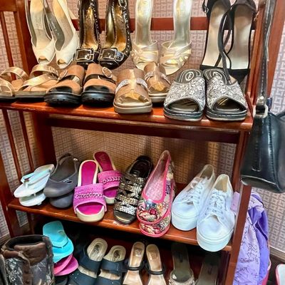 Sale Photo Thumbnail #126