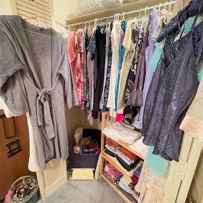 Sale Photo Thumbnail #482