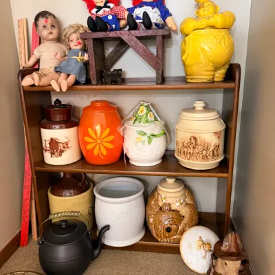 Red Wing Pottery, McCoy, Frankoma Pottery, Russel Wright