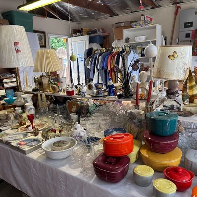 Estate sale photo